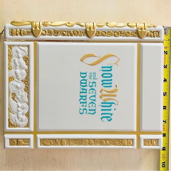 ✨ New Disney Parks Snow White and the Seven Dwarfs Storybook Journal ✨ - Picture 16 of 16